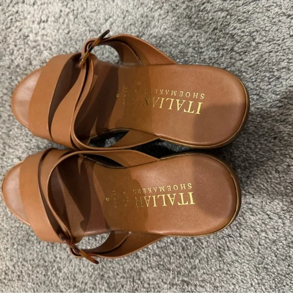 Italian Shoemakers Brown Sandals - Picture 4 of 5